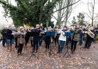 Das Jugendorchester bei der Gedenkstunde zum Volkstrauertag