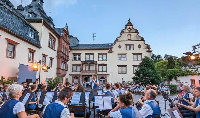 Romantisches Ambiente im Schlosshof