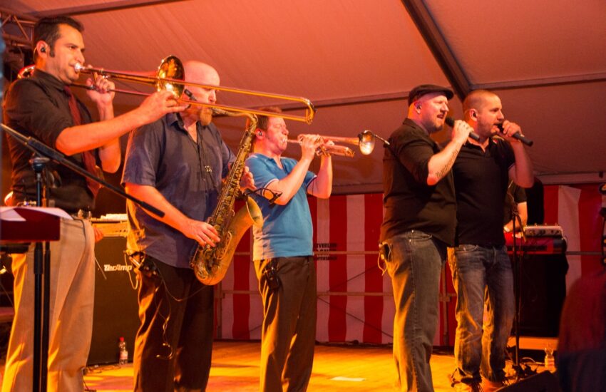 THE BUSTERS in Aktion